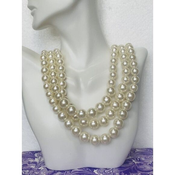 Women’s 3 Tier Classic White Faux Pearl Statement Layered Vintage Necklace 19” - Picture 6 of 11